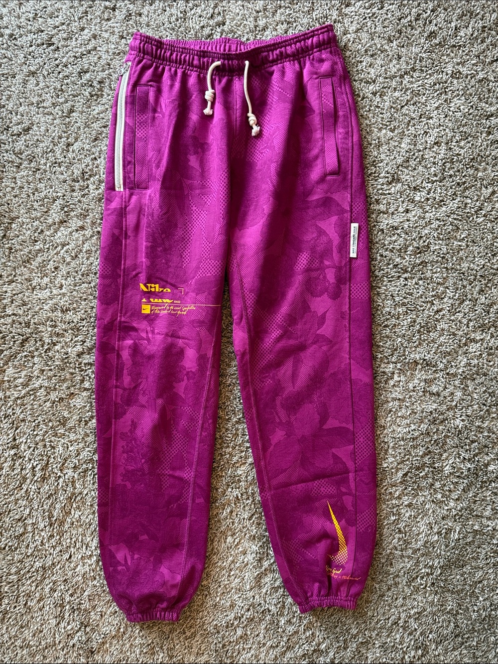 Nike Dri-FIT Standard Issue Men's Basketball Pants ‘Cactus Flower’